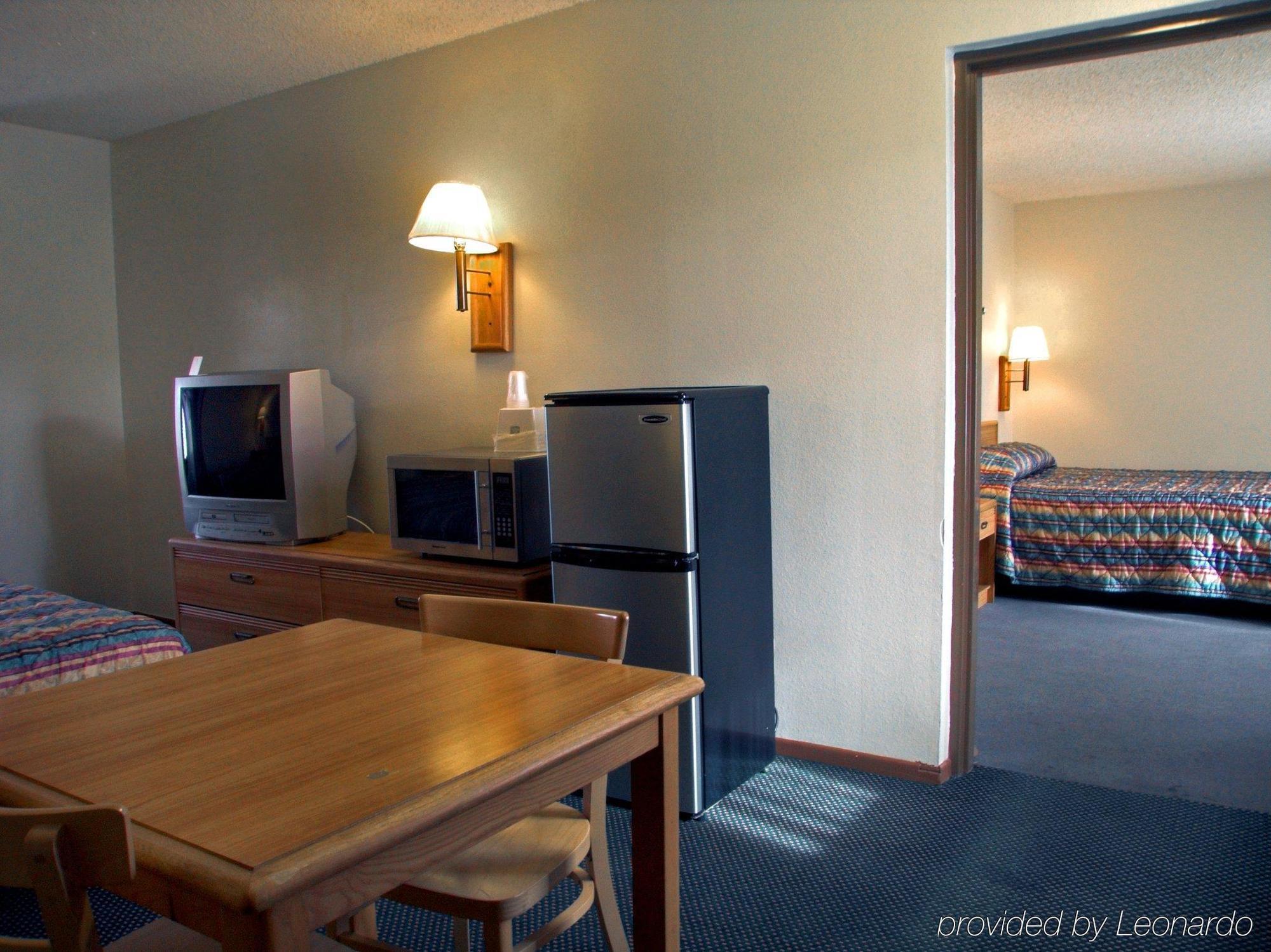 Rodeway Inn Riverside Phòng bức ảnh